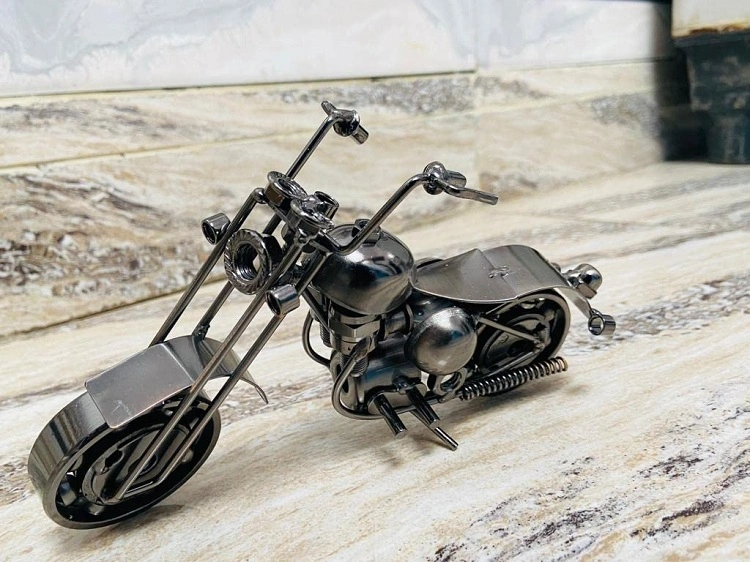Miniatur kendaraan sebagai souvenir, Sumber: amazon.in