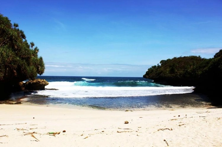 Pantai Dadapan, Sumber: desajepitu.gunungkidulkab.go.id