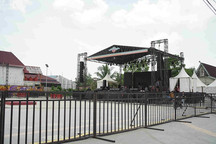 Contoh penggunaan panggung untuk event, Sumber: parto.id