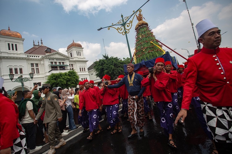 Tradisi yang masih bertahan di Jogja, Sumber: jogjapolitan.harianjogja.com