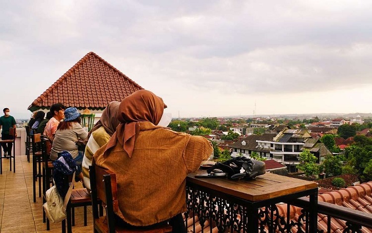 Kawasan kuliner Prawirotaman, Sumber: rri.co.id